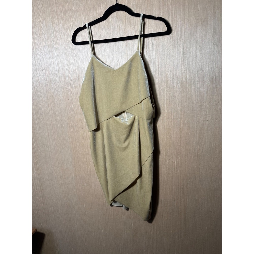 Elliatt Revolve Tulip Gold Velvet Mini Dress Sleeveless‎ Party Cocktail Layered